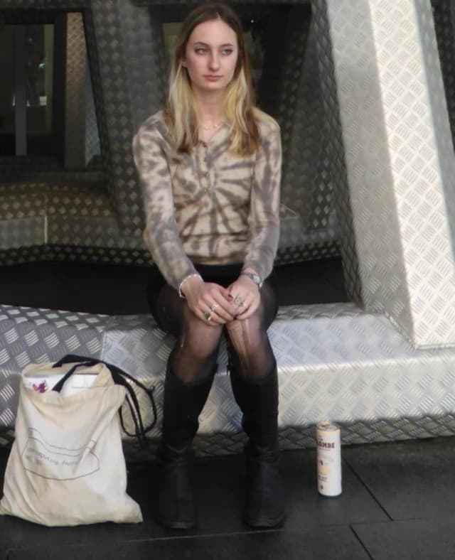 jaysa sitting while anna takes a pic